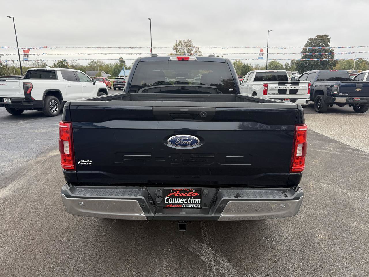 Used 2022 Ford F150 XLT w/ Trailer Tow Package AWD/4WD image 5