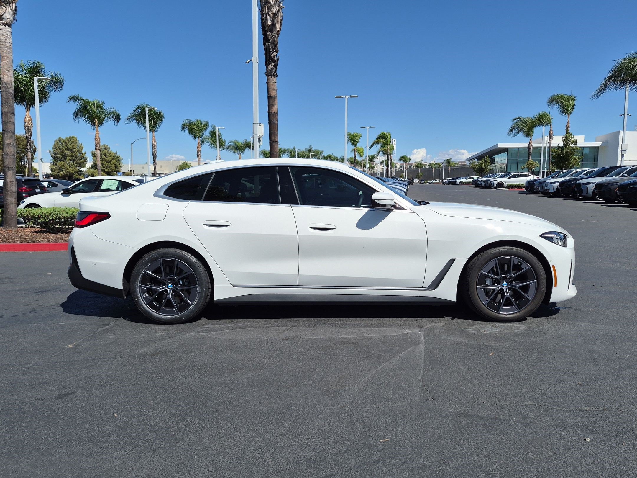 Certified 2025 BMW i4 xDrive40i w/ Premium Package AWD/4WD image 11