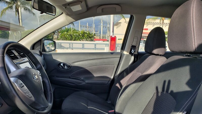 Used 2018 Nissan Versa SV w/ SV Special Edition FWD image 8