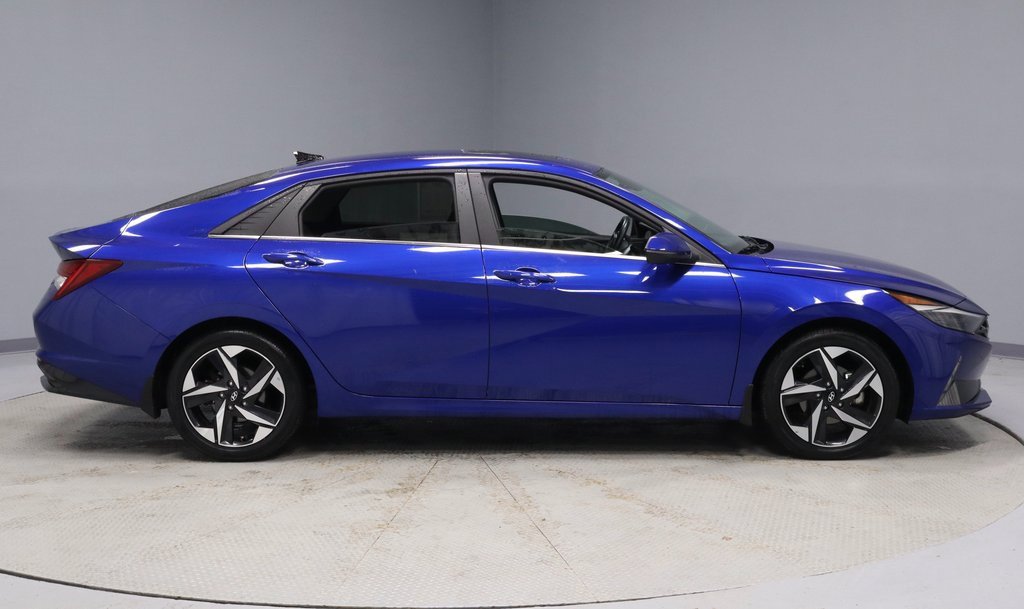 Certified 2023 Hyundai Elantra Limited image 11