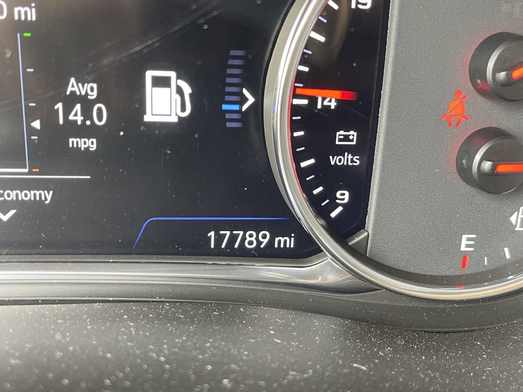 Certified 2023 Chevrolet Traverse Premier image 36