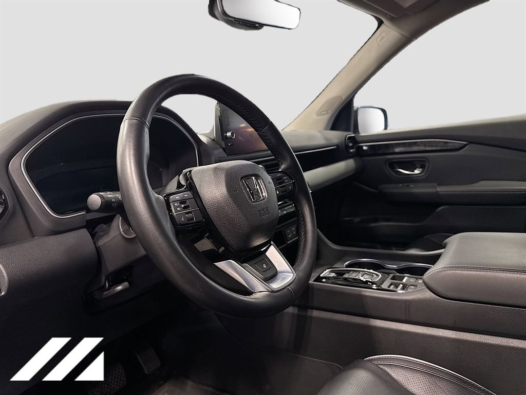 Used 2025 Honda Pilot Elite image 8