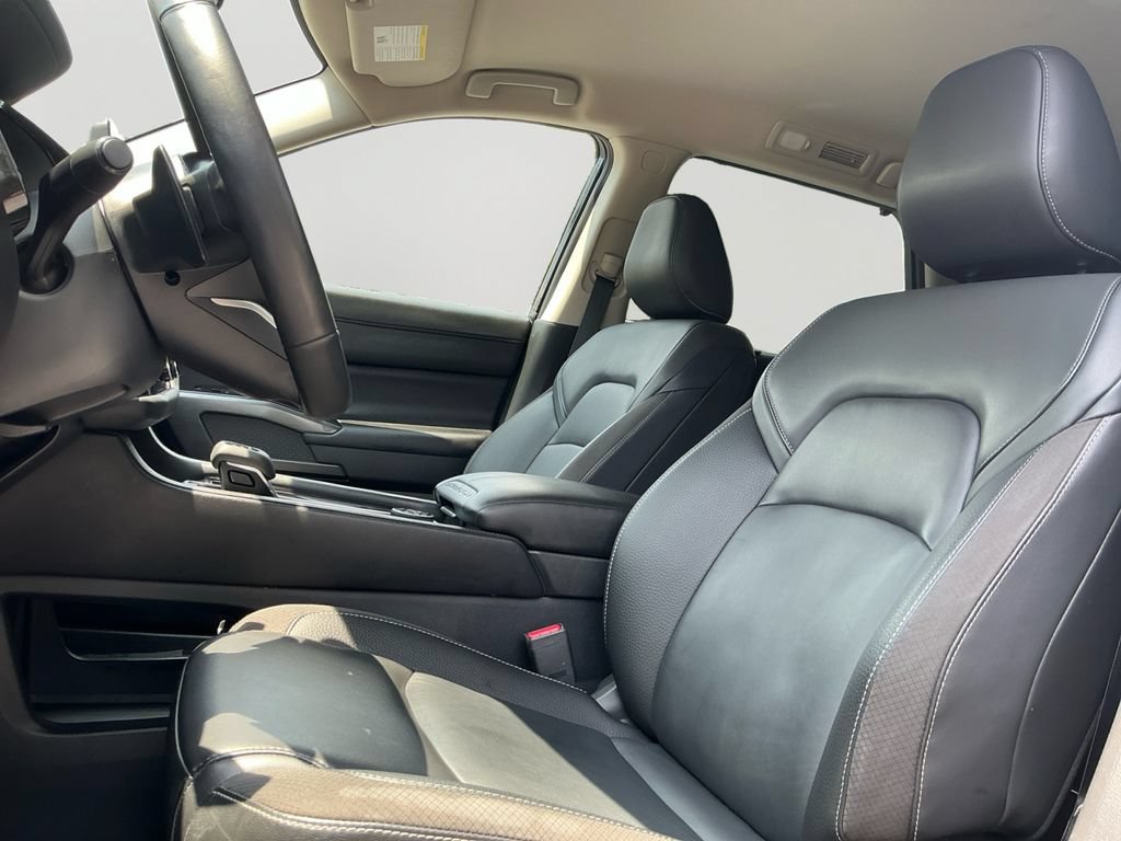 Used 2025 Nissan Pathfinder SL AWD/4WD image 24