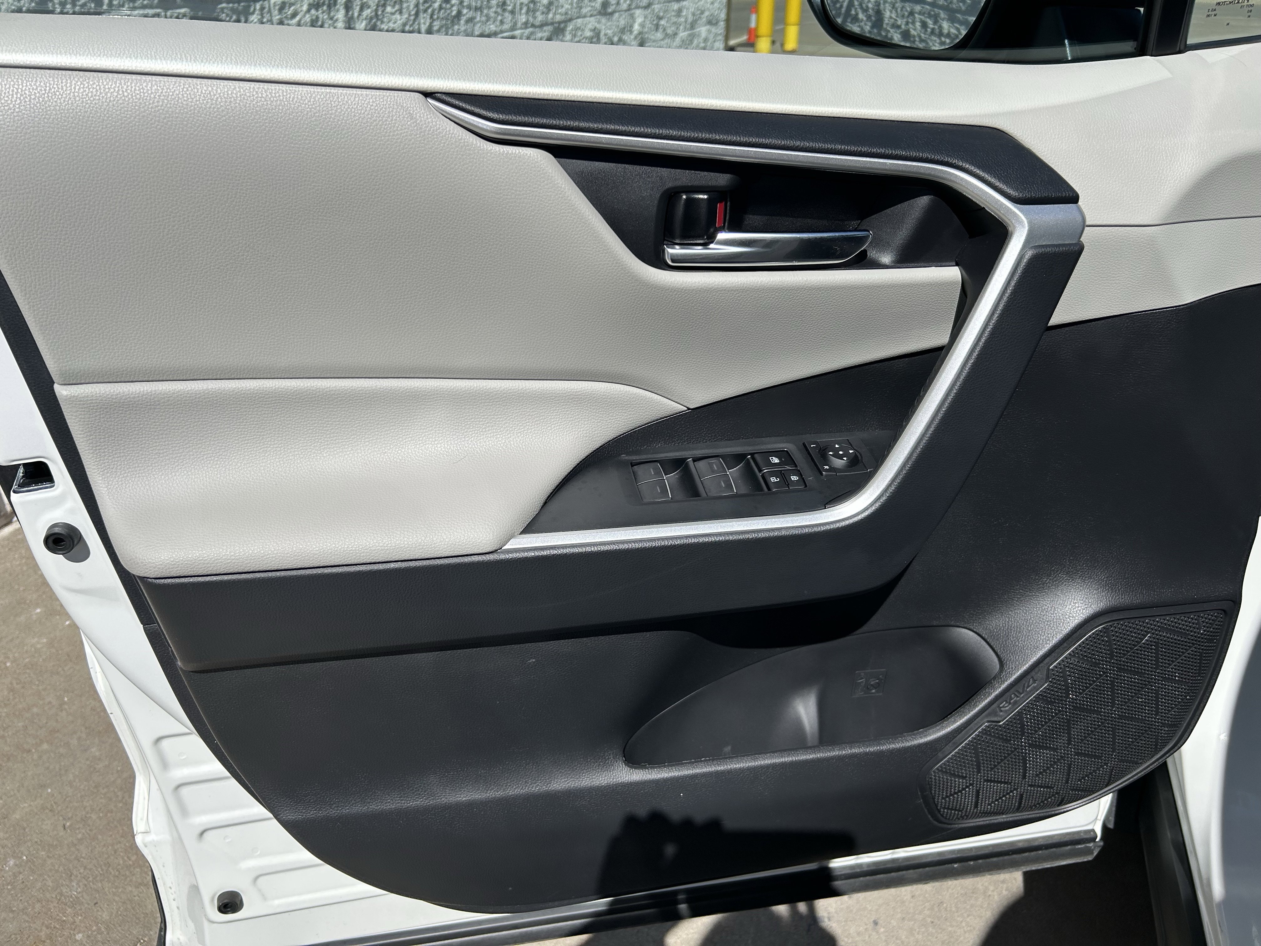 Certified 2024 Toyota RAV4 XLE w/ Convenience Package image 17