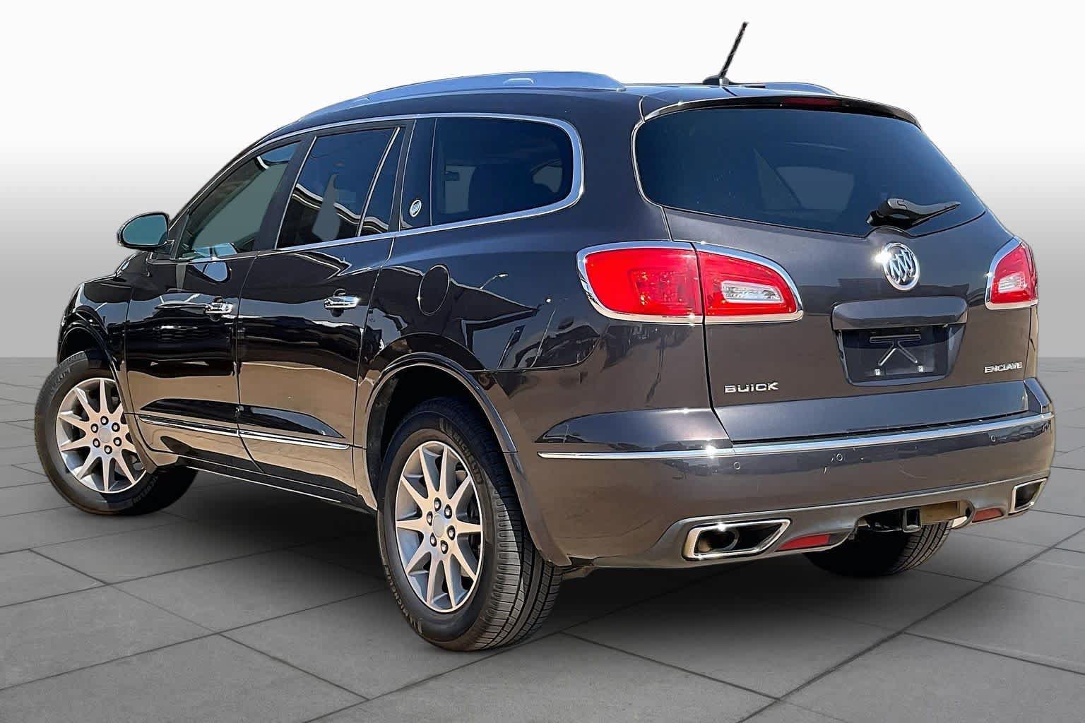 Used 2015 Buick Enclave Leather w/ Trailering Package FWD image 11