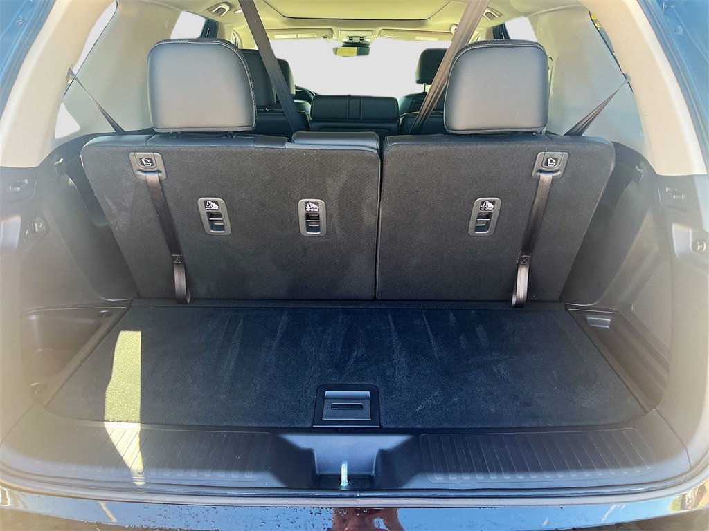 Used 2025 Honda Pilot Elite image 26