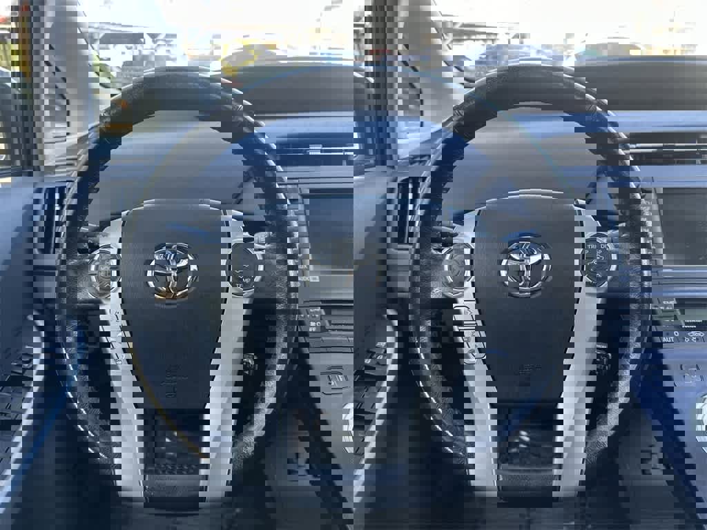 Used 2011 Toyota Prius Five image 12