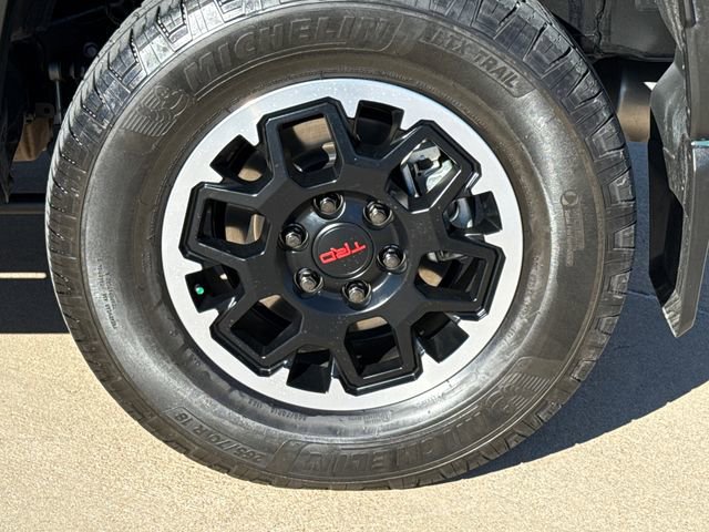 Used 2025 Toyota 4Runner TRD Off-Road image 11