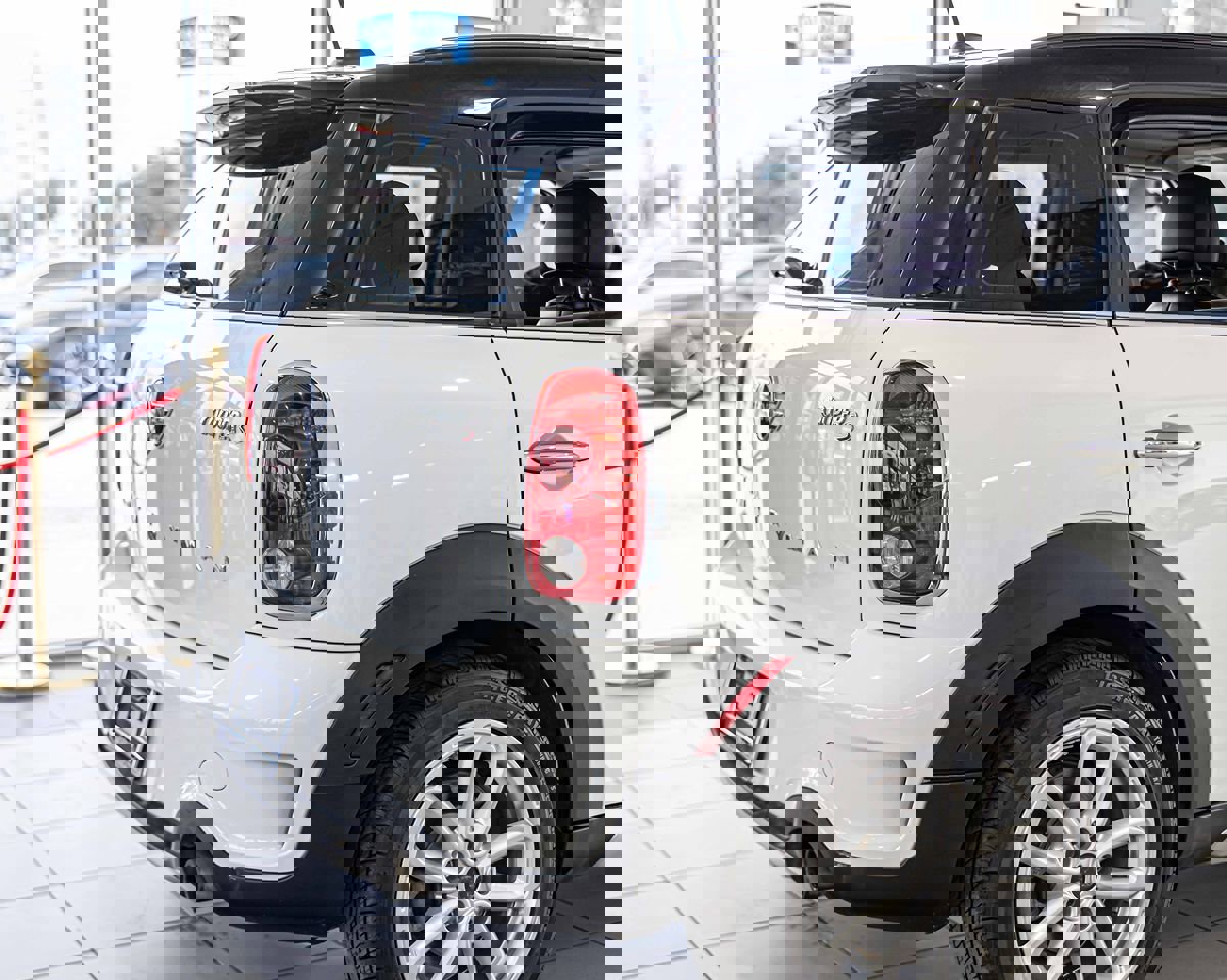 Used 2015 MINI Cooper Countryman S image 13