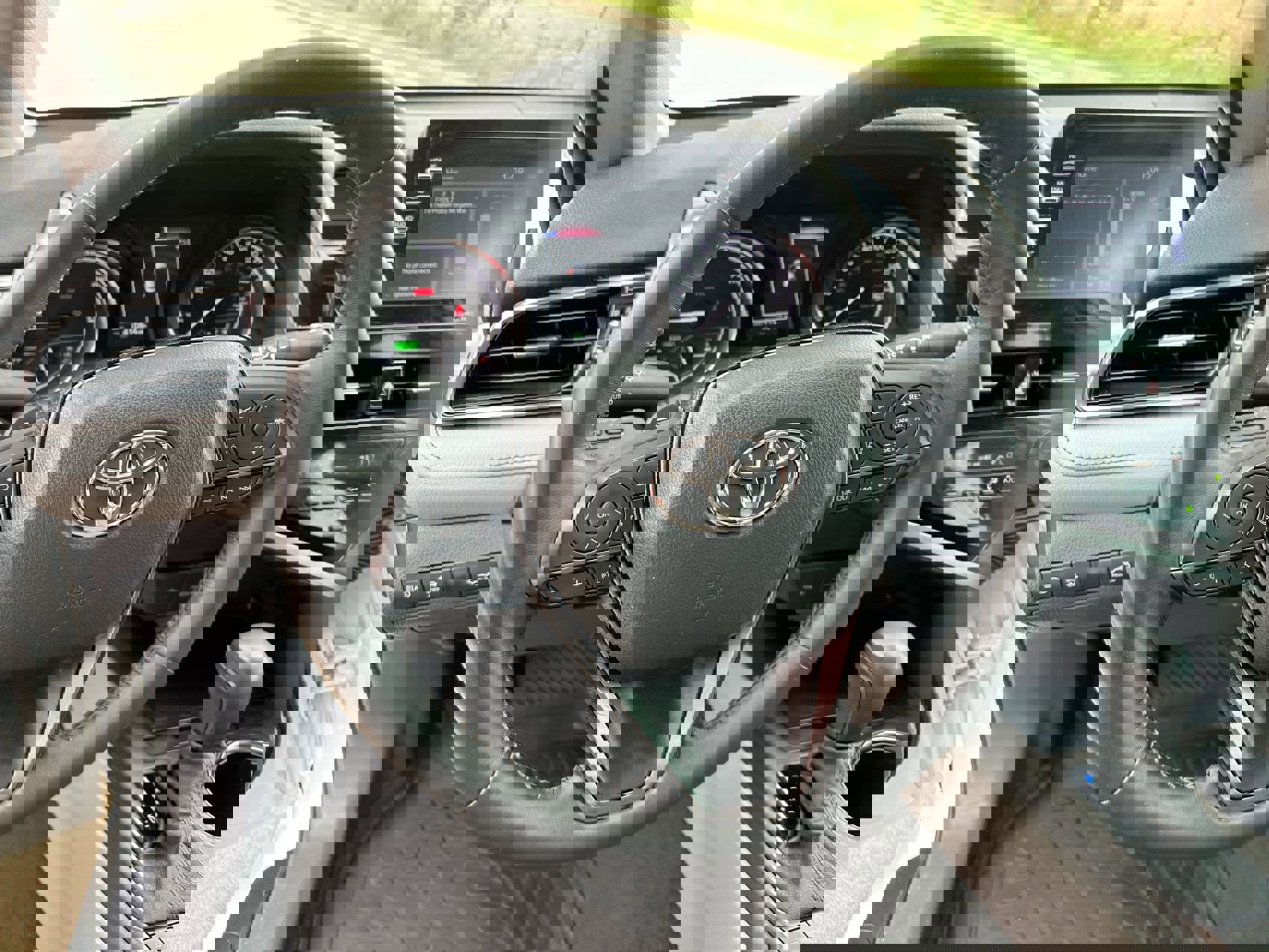 Used 2023 Toyota Camry SE image 25