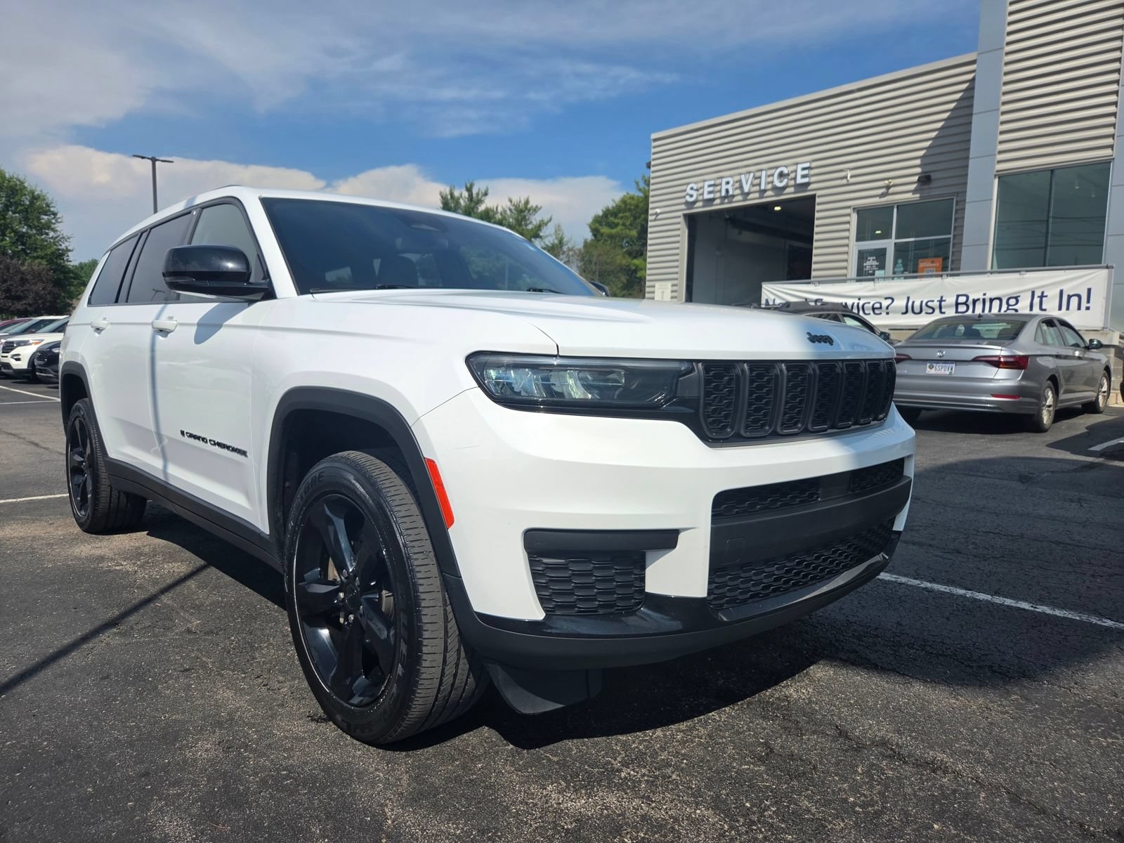 Used 2021 Jeep Grand Cherokee L Laredo AWD/4WD image 11
