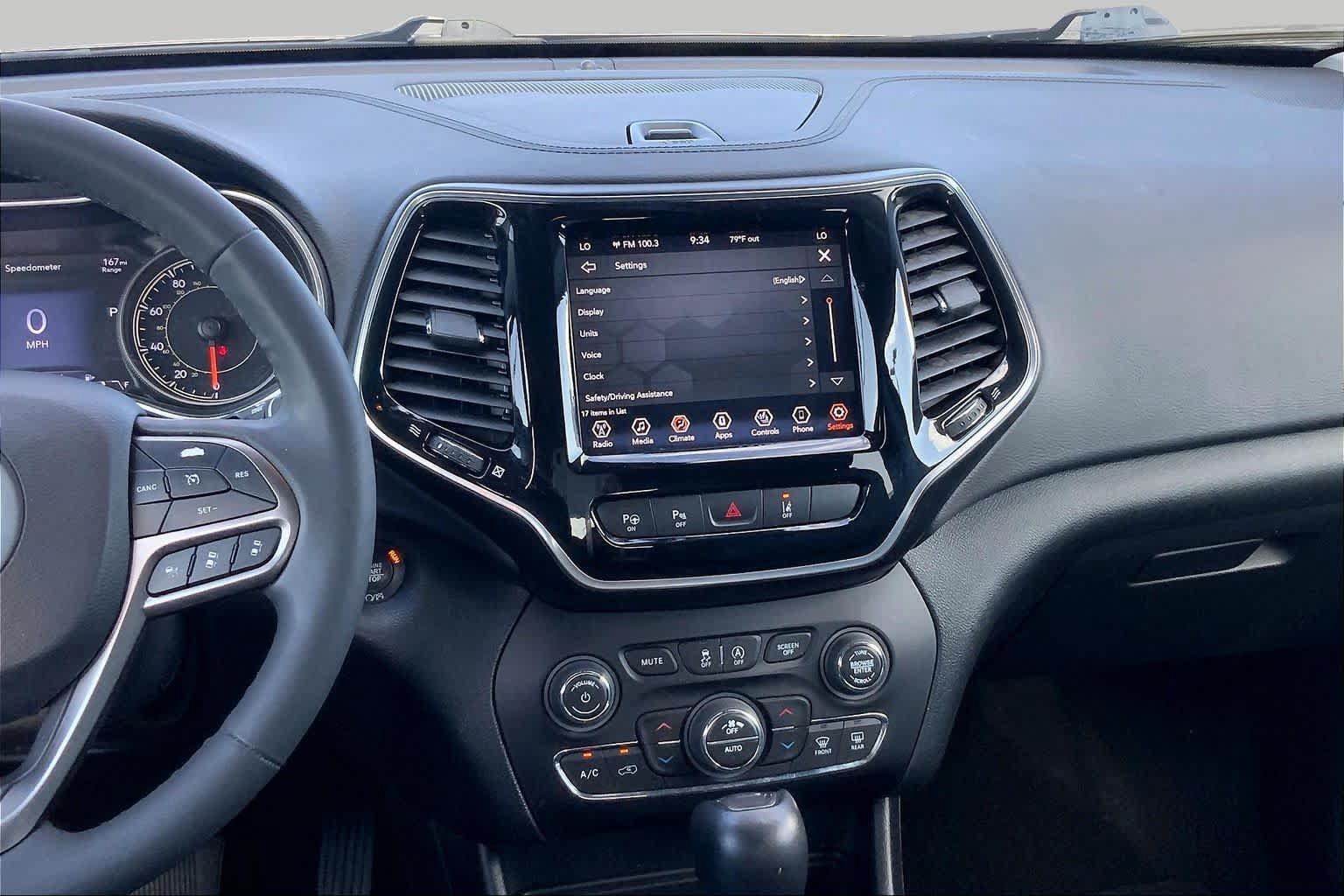 Used 2022 Jeep Cherokee Limited AWD/4WD image 7