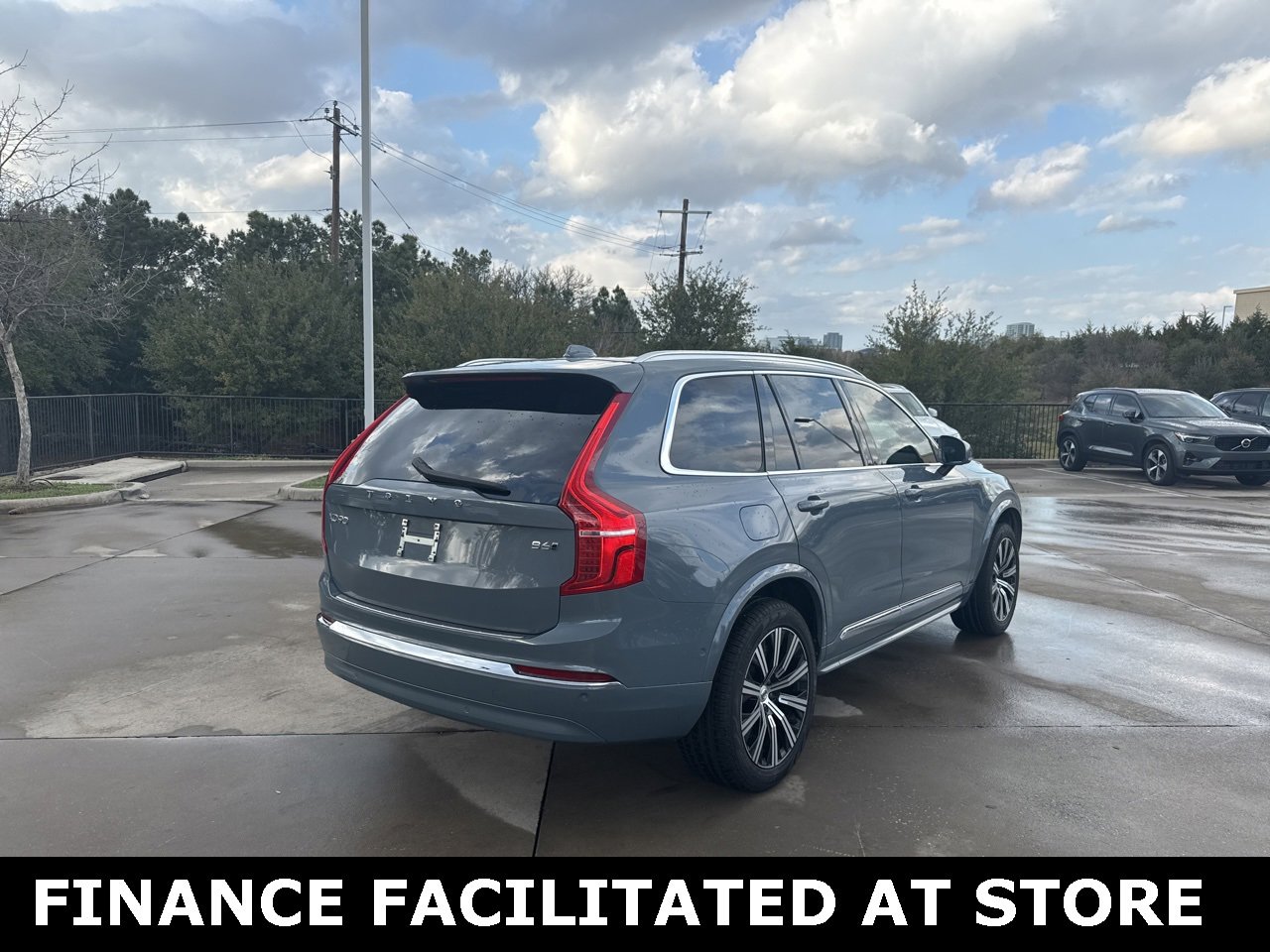 Certified 2023 Volvo XC90 B6 Plus w/ Protection Package Premier image 5