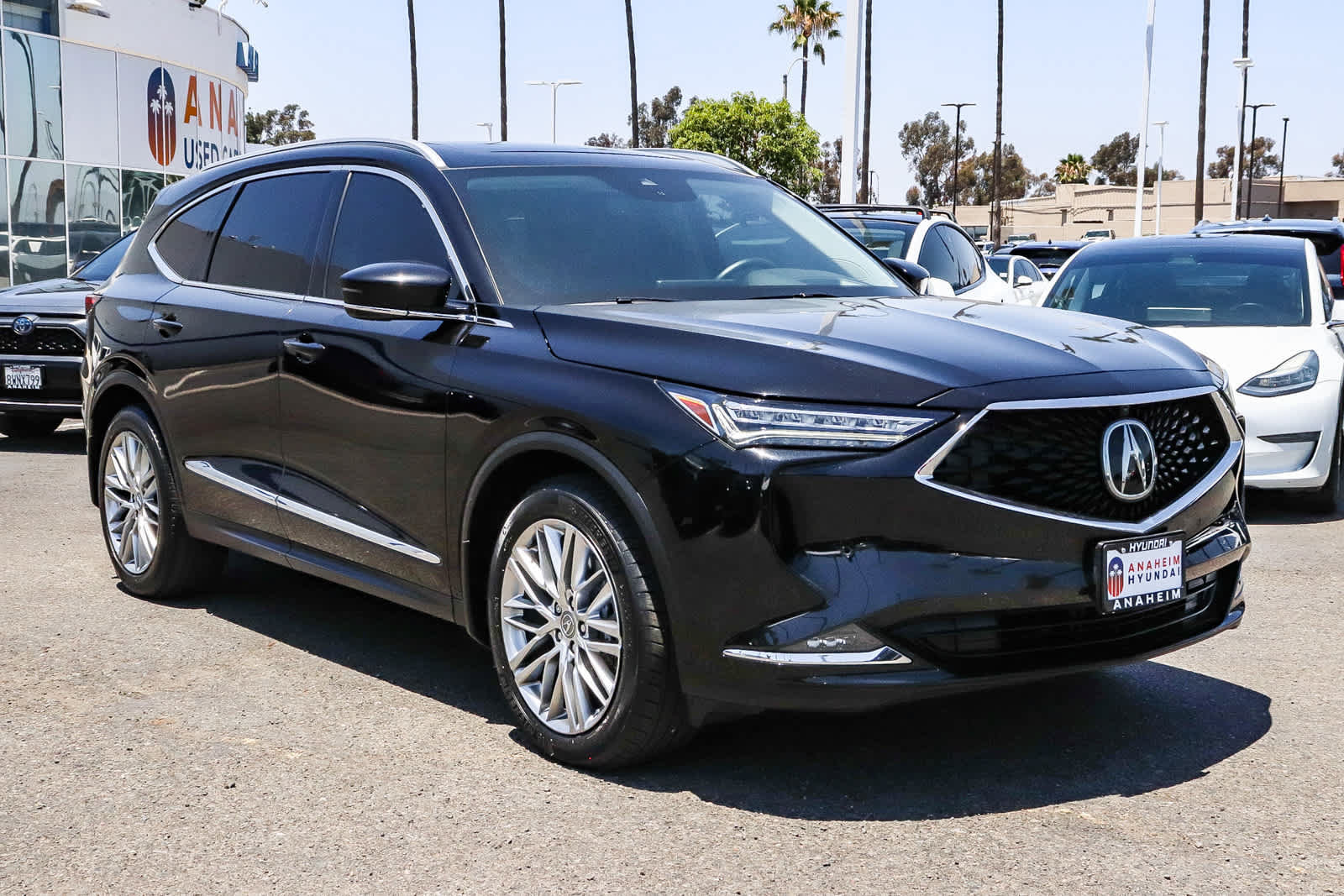 Used 2023 Acura MDX SH-AWD w/ Advance Package image 3