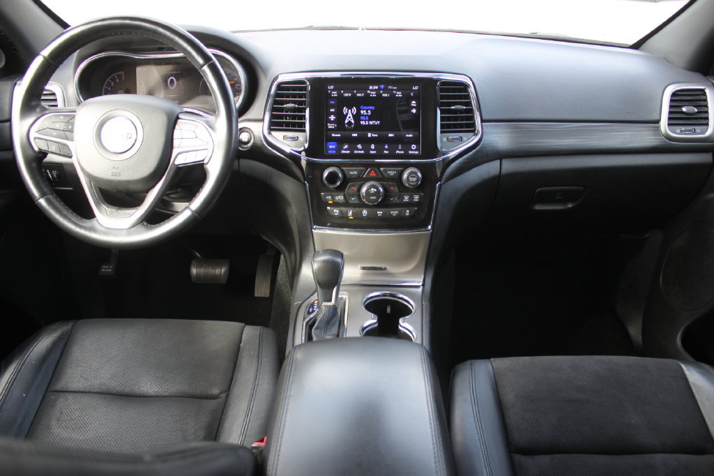 Used 2022 Jeep Grand Cherokee Laredo X RWD image 13