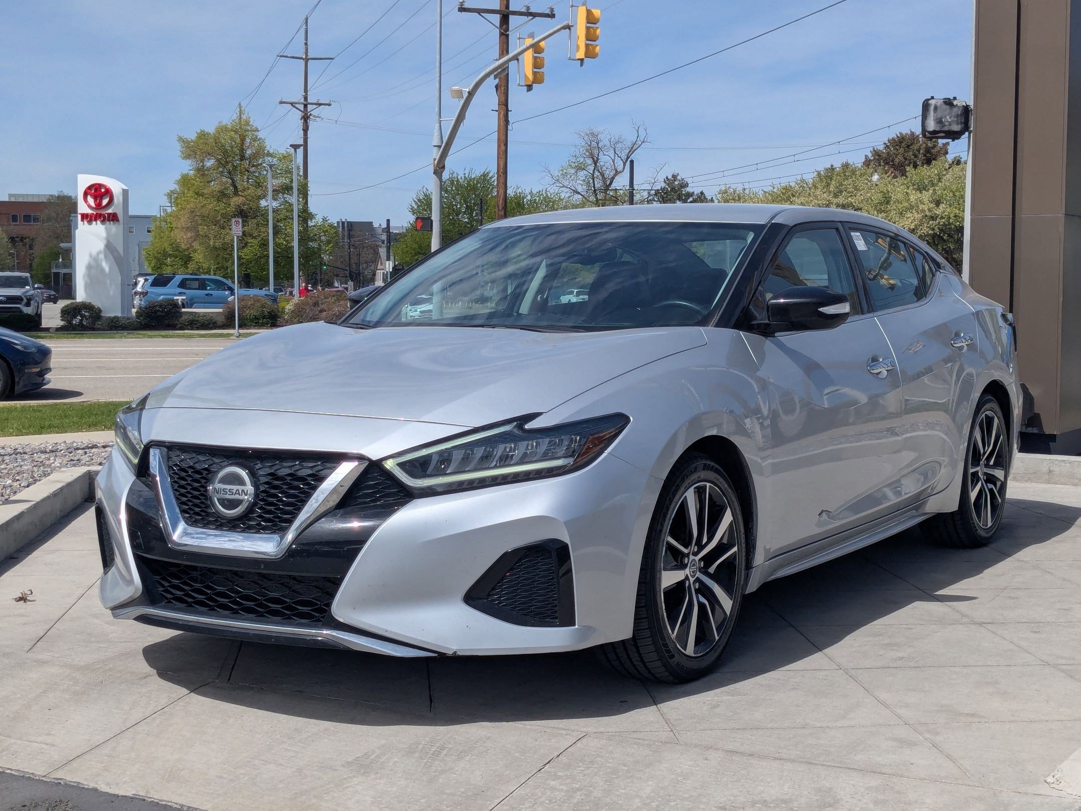 Used 2022 Nissan Maxima SV w/ Floor Mat Group image 9