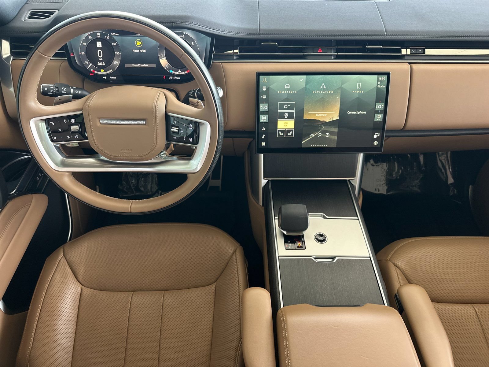 Used 2025 Land Rover Range Rover SE AWD/4WD image 13
