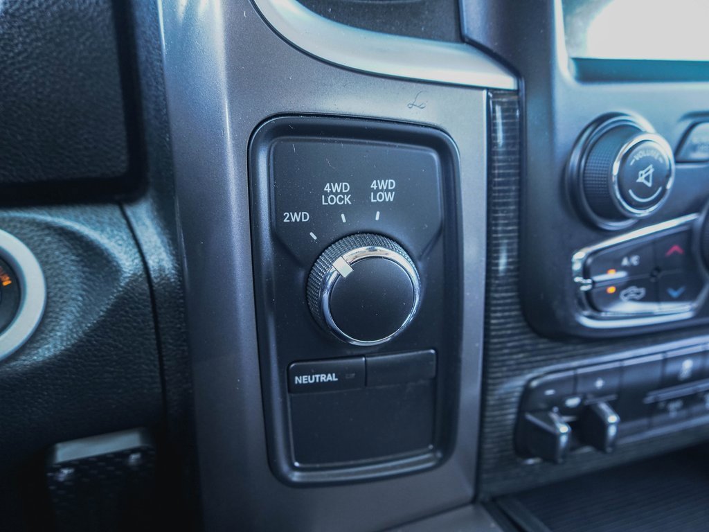 Used 2015 RAM 3500 Laramie Longhorn image 19