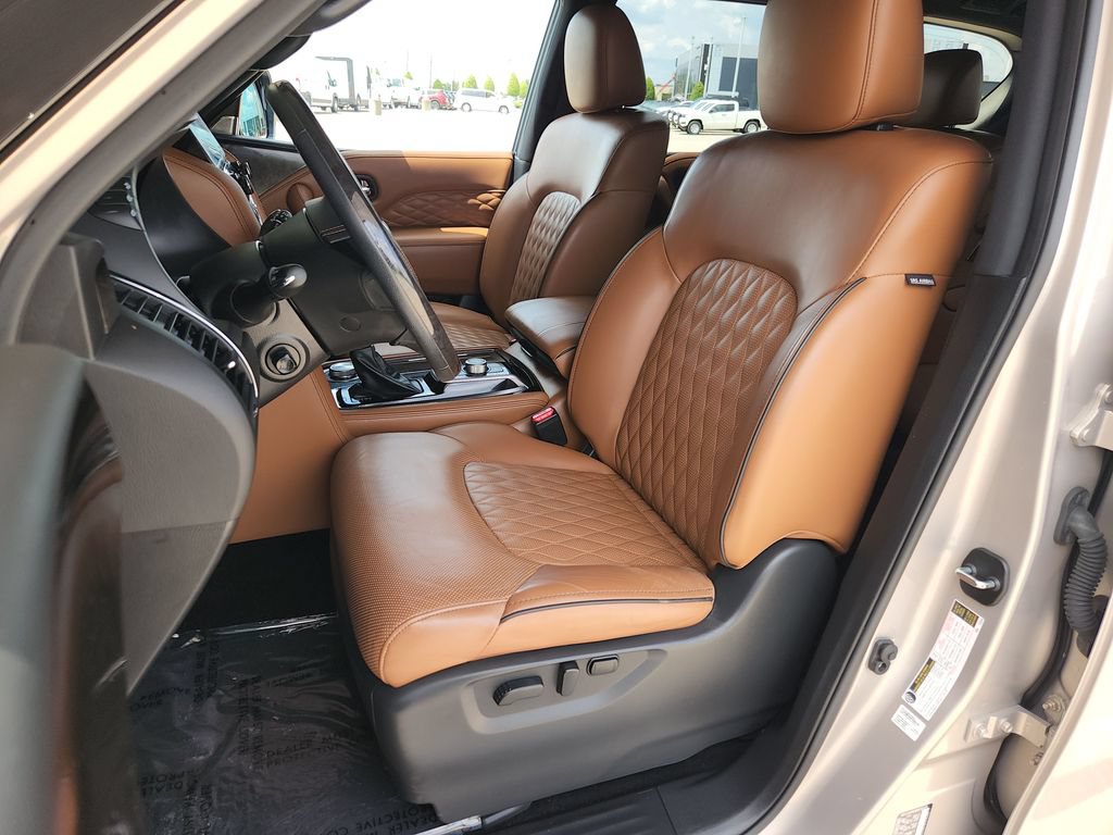 Used 2024 INFINITI QX80 Sensory AWD/4WD image 13