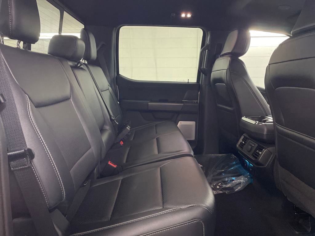 New 2025 Ford F150 Lariat w/ Equipment Group 502A High image 29