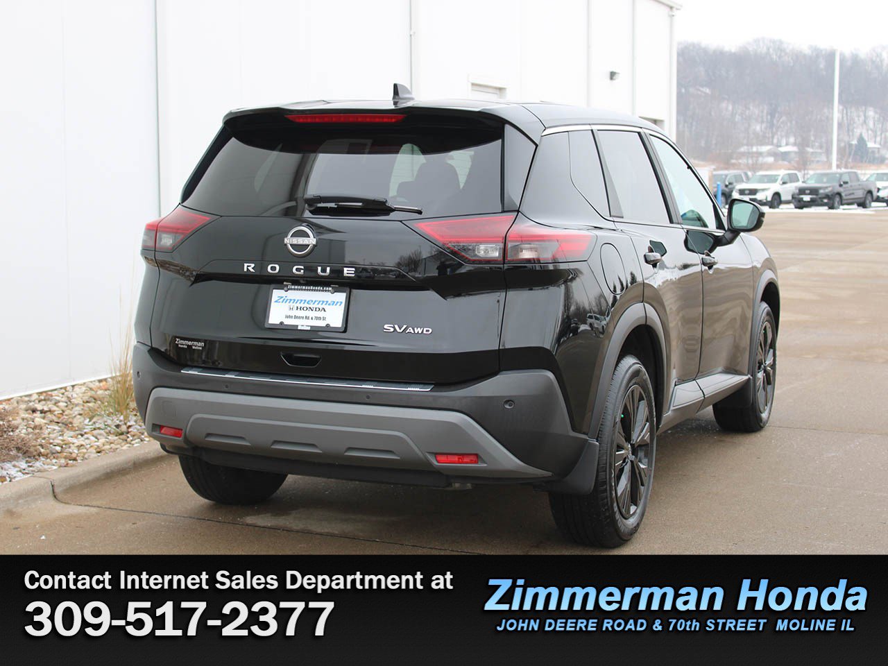 Used 2023 Nissan Rogue SV image 2