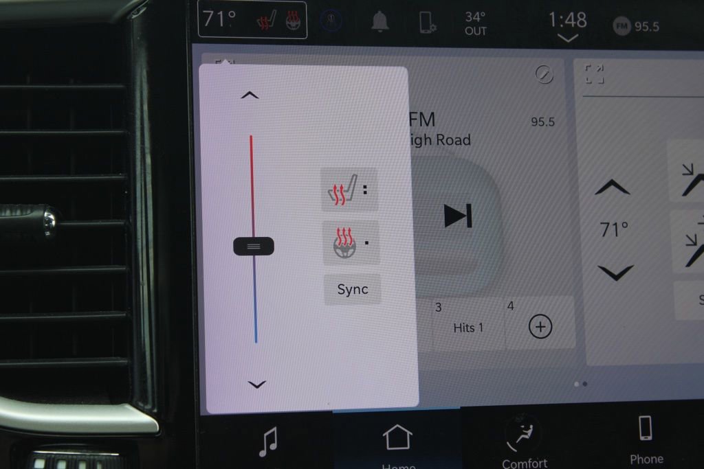 Used 2022 Chrysler Pacifica Touring-L image 38