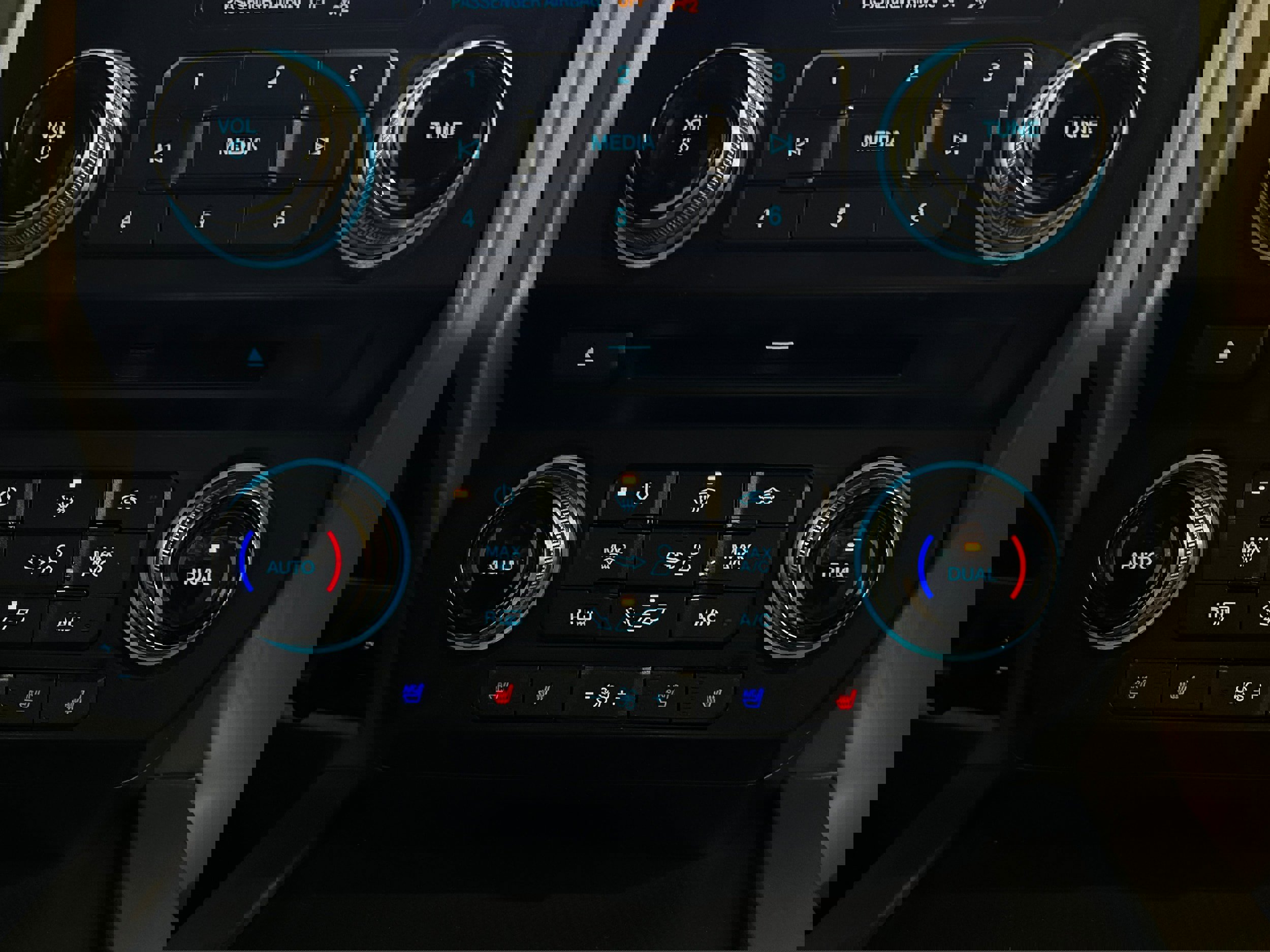 Used 2016 Ford F150 Lariat w/ Equipment Group 502A Luxury image 10