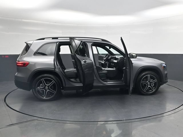 Used 2026 Mercedes-Benz GLB 250 4MATIC image 39