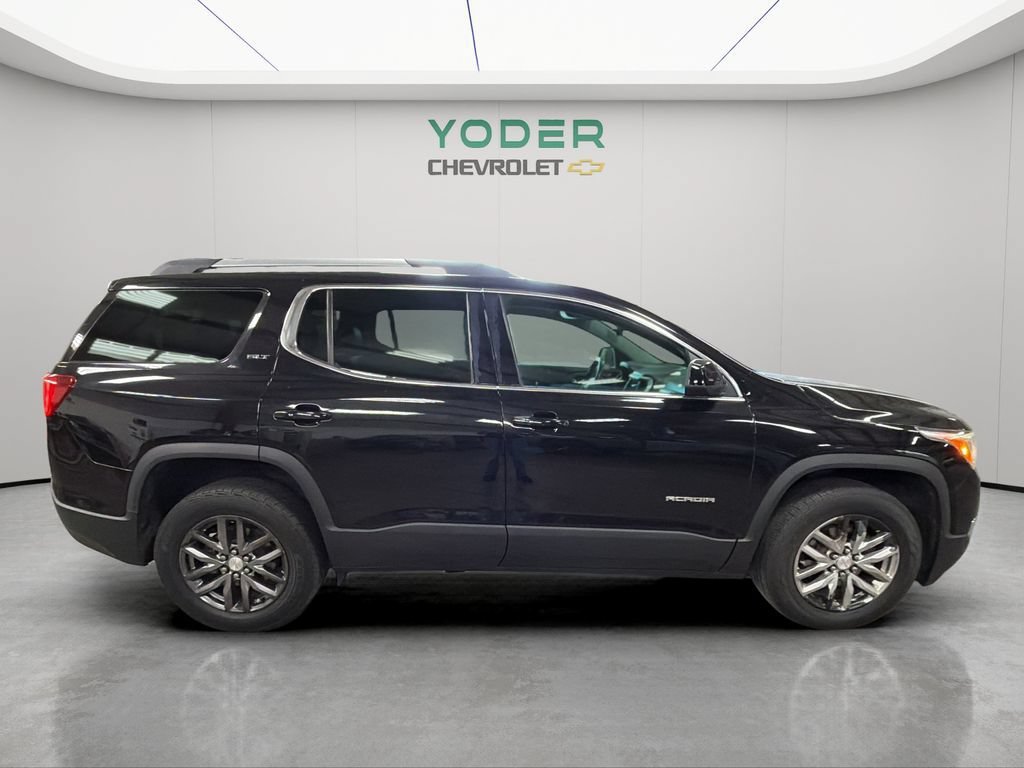 Used 2017 GMC Acadia SLT AWD/4WD image 4