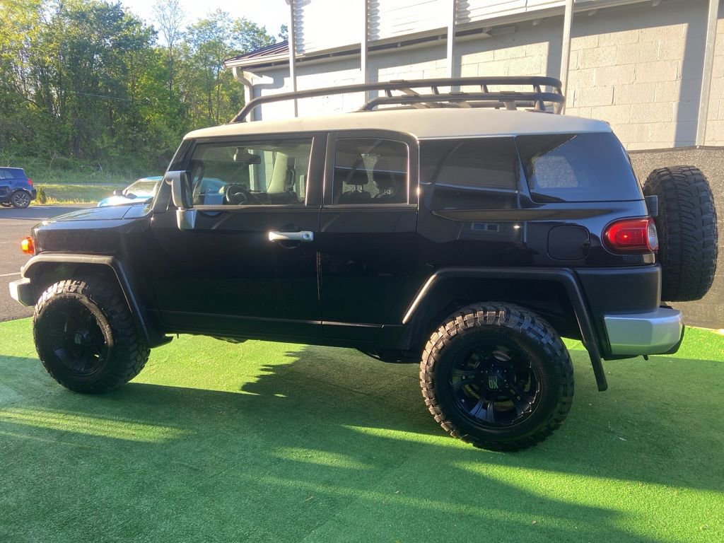 Used 2012 Toyota FJ Cruiser 4WD w/ Upgrade Pkg image 10