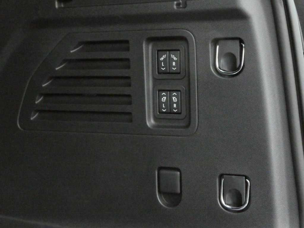 New 2026 Buick Enclave Sport Touring w/ Power Package image 23