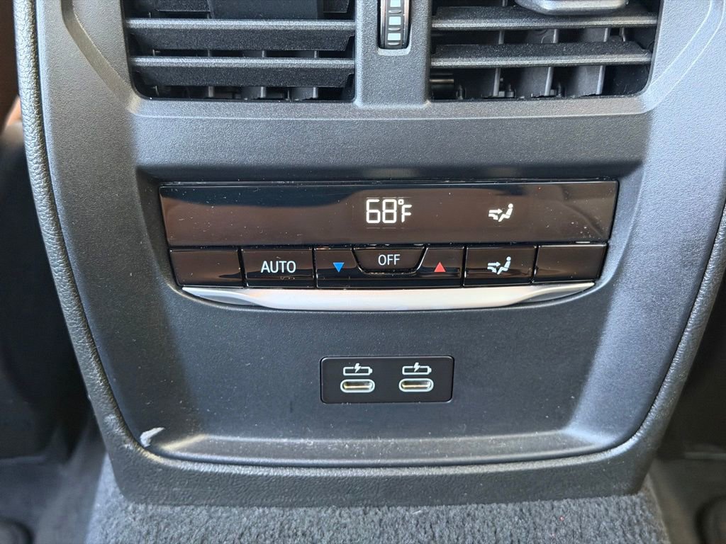 Certified 2023 BMW 330e xDrive w/ Premium Package image 37