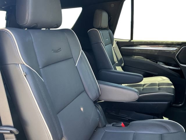 Used 2025 Cadillac Escalade Sport w/ LPO, ONYX Package AWD/4WD image 14