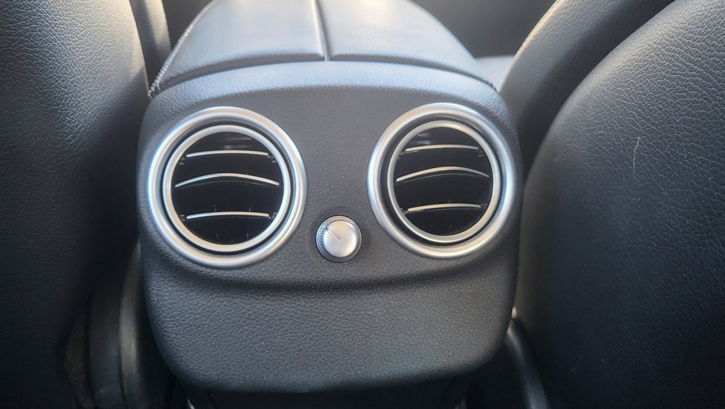 Used 2019 Mercedes-Benz C 300 Sedan image 25