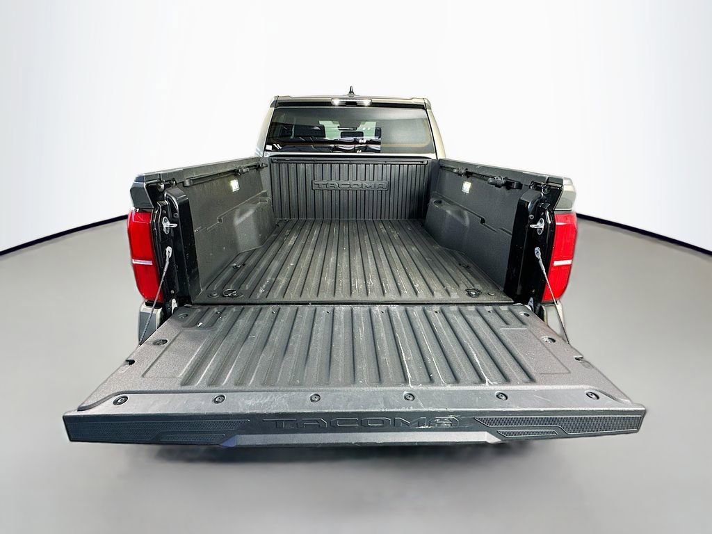 Used 2024 Toyota Tacoma TRD Off-Road AWD/4WD image 28