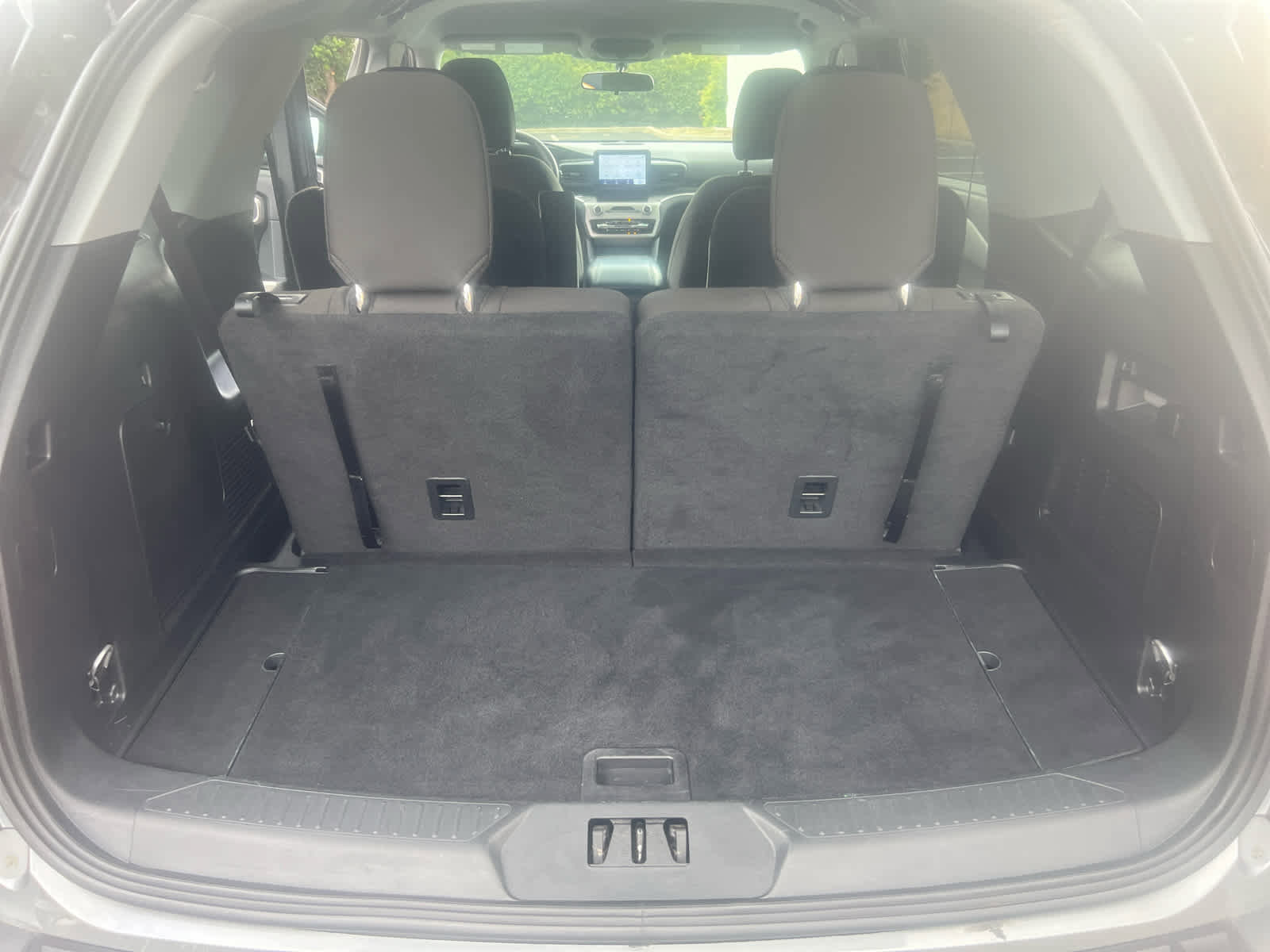 Used 2024 Ford Explorer XLT image 10