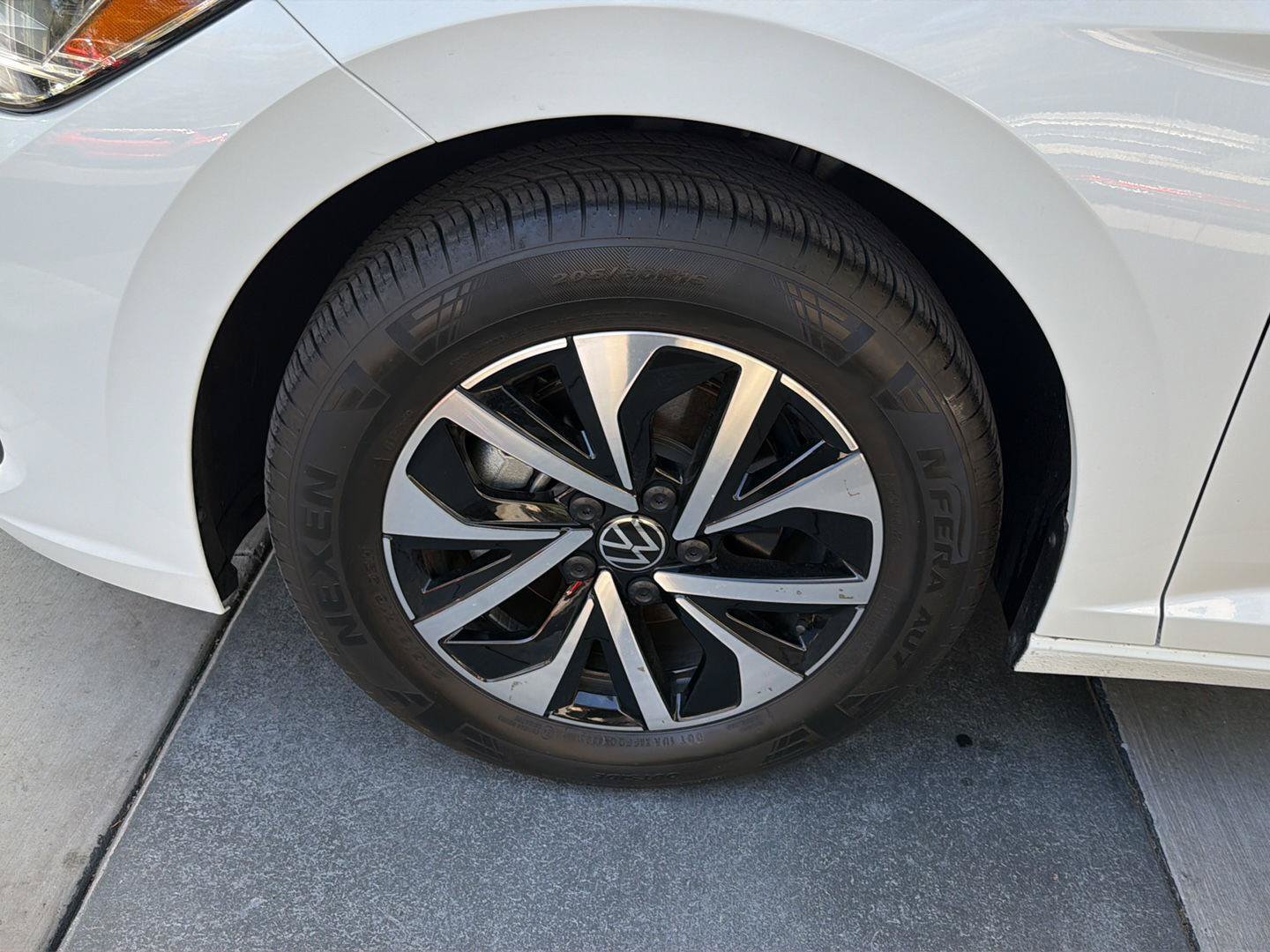 Certified 2024 Volkswagen Jetta S FWD image 9