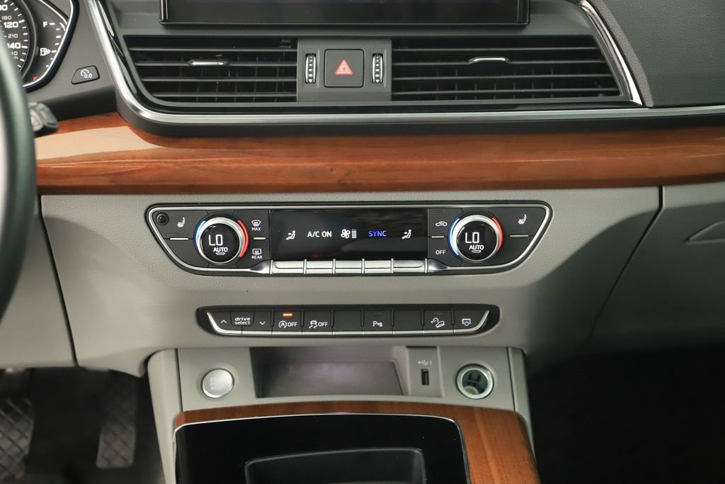 Certified 2022 Audi Q5 2.0T Premium w/ Convenience Package AWD/4WD image 20