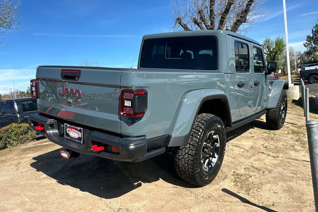 New 2026 Jeep Gladiator Rubicon w/ Safety Group AWD/4WD image 4