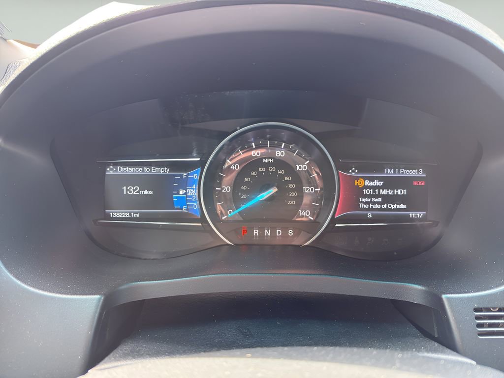 Used 2016 Ford Explorer Limited image 7