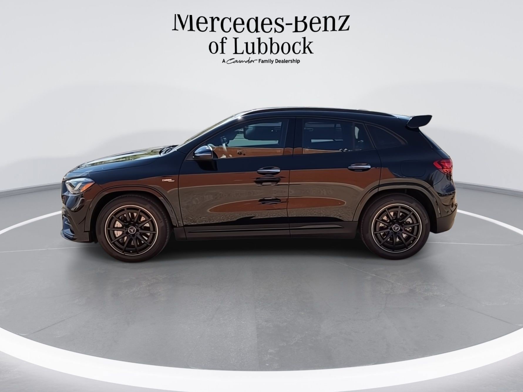 New 2025 Mercedes-Benz GLA 35 AMG 4MATIC image 5