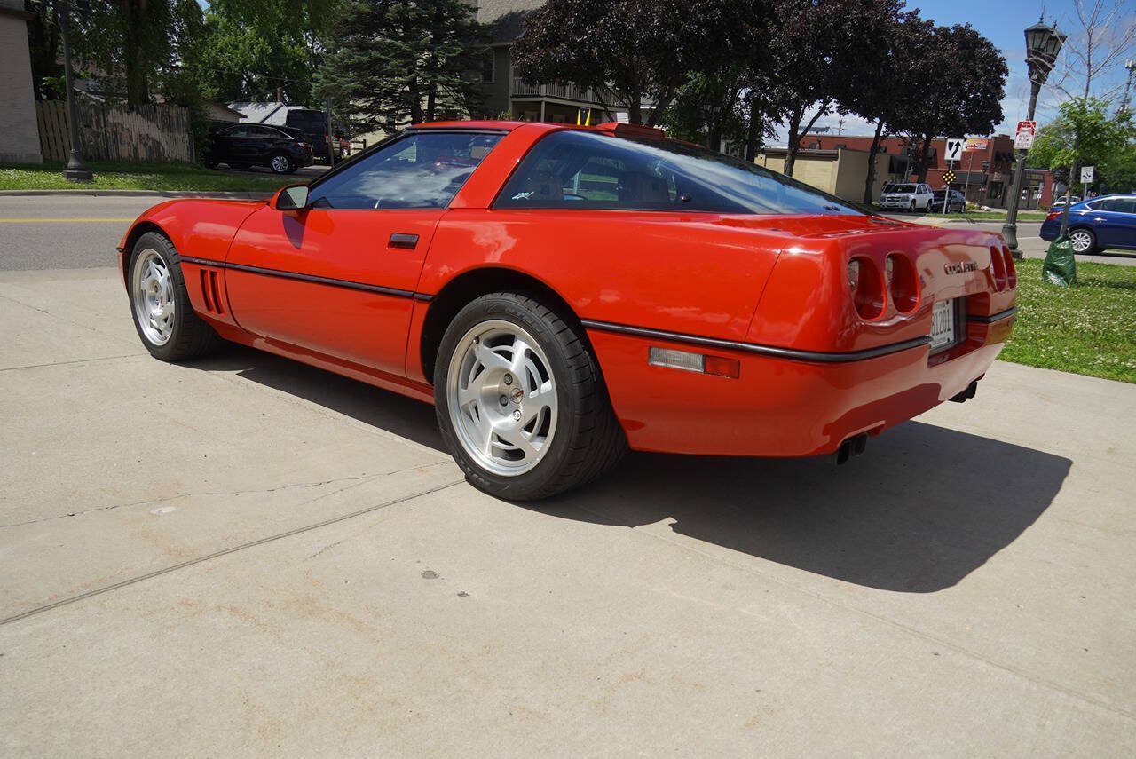 Used 1990 Chevrolet Corvette ZR-1 RWD image 10