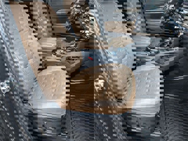 Used 2021 Kia Telluride SX w/ SX Prestige Package image 18