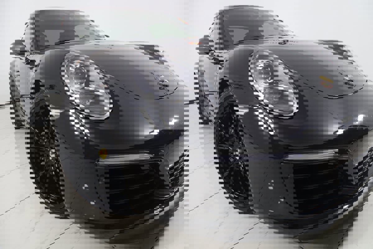 Used 2019 Porsche 911 Carrera T w/ Carrera T Interior Package image 22