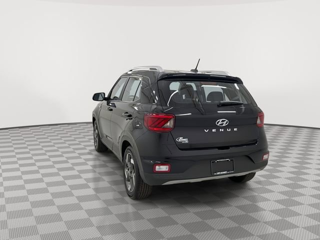 Used 2026 Hyundai Venue SEL image 8