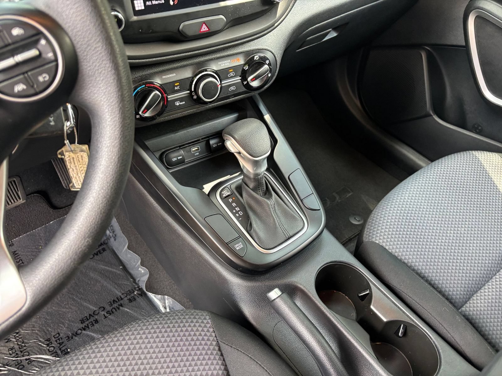 Used 2025 Kia Soul LX w/ LX Technology Package FWD image 38