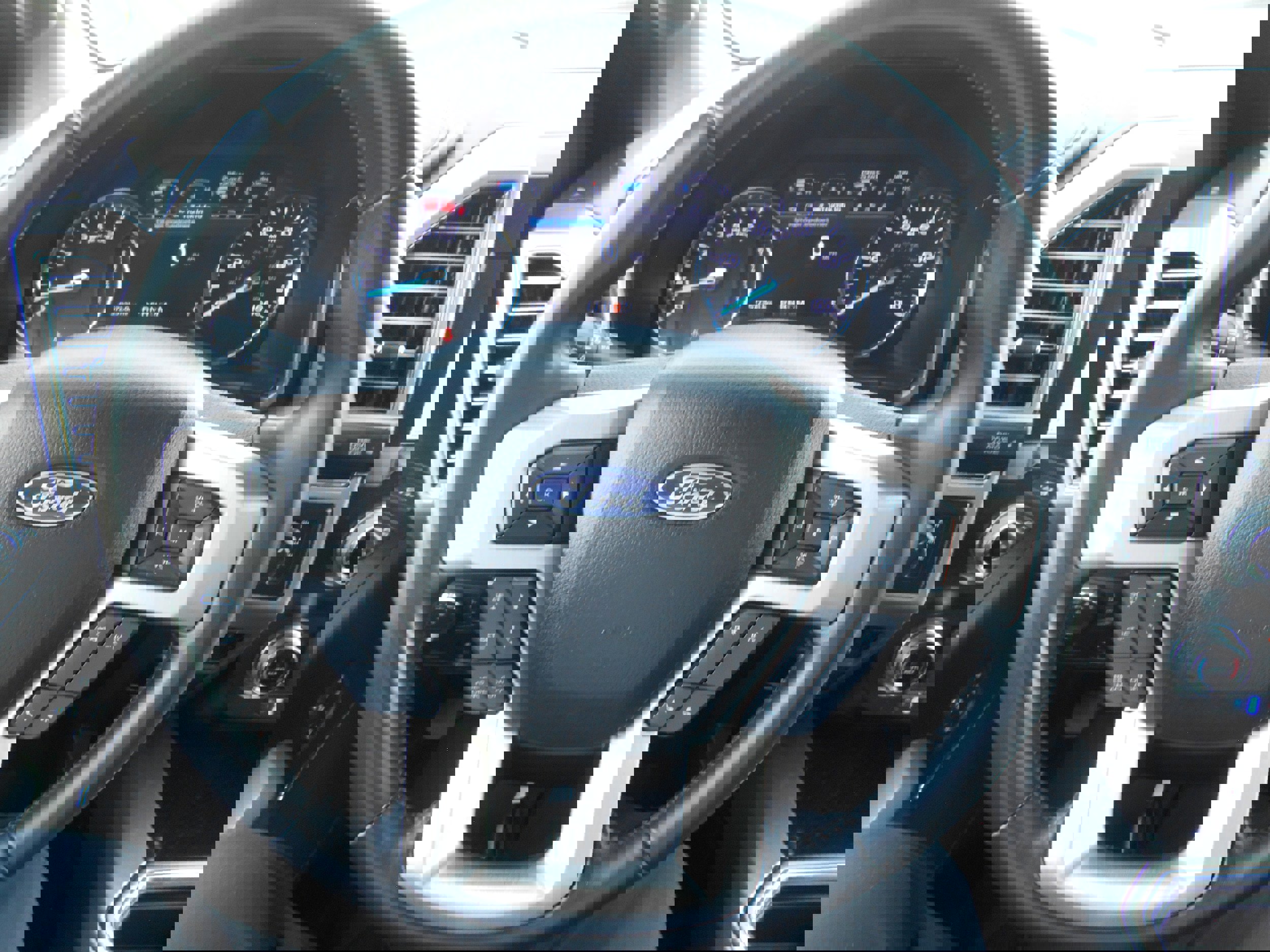 Used 2021 Ford F250 Platinum w/ FX4 Off-Road Package AWD/4WD image 17