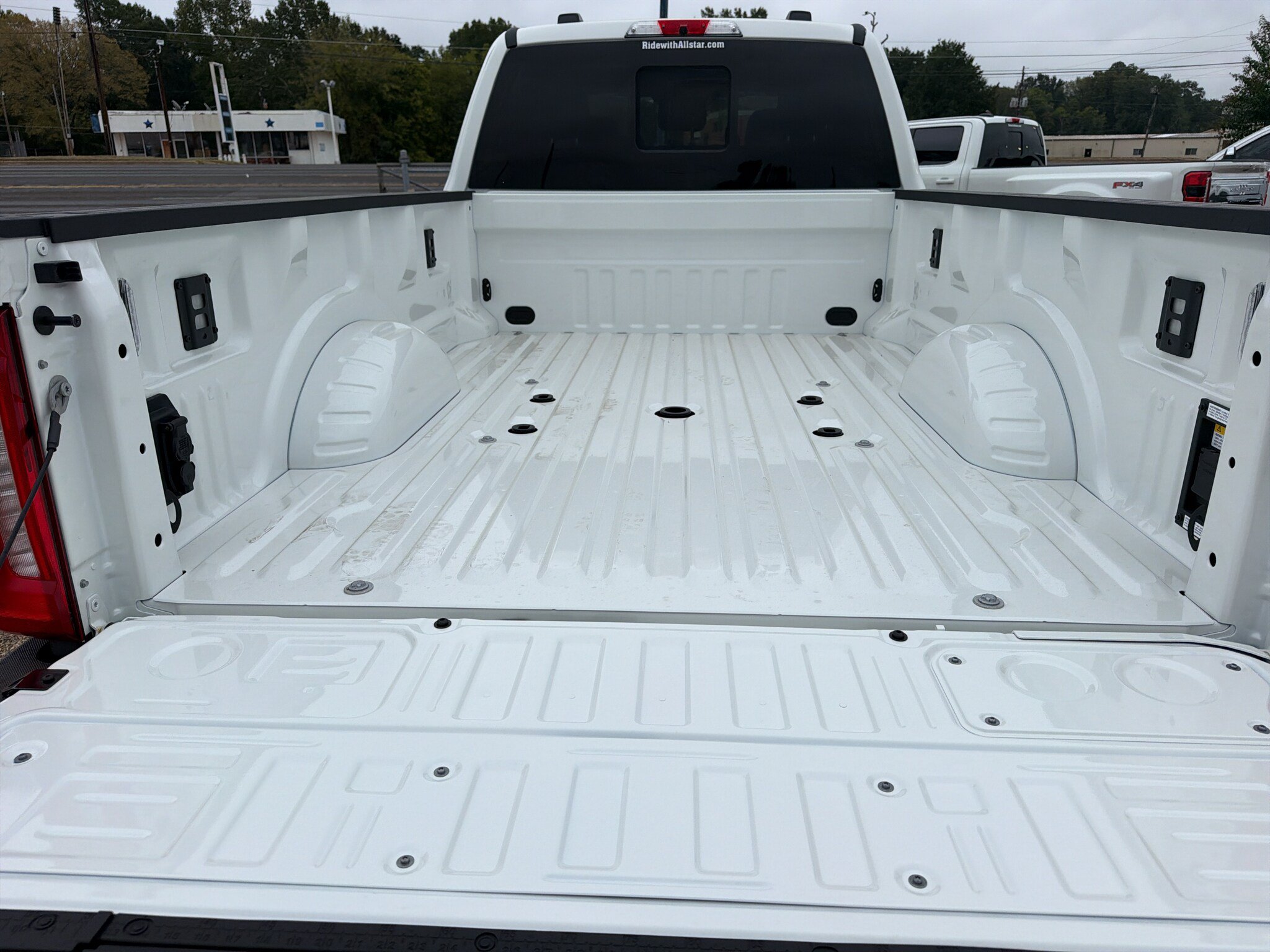 New 2027 Ford F350 King Ranch w/ Chrome Package AWD/4WD image 11