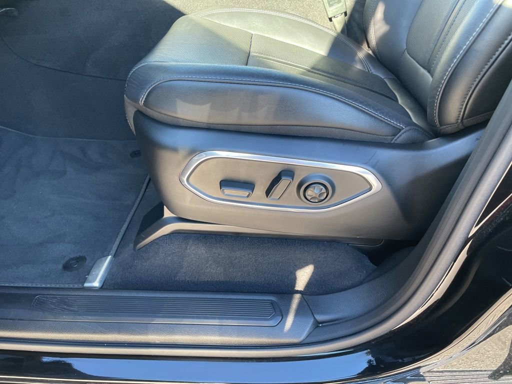 New 2024 Jeep Wagoneer L Series III w/ Premium Group I image 19