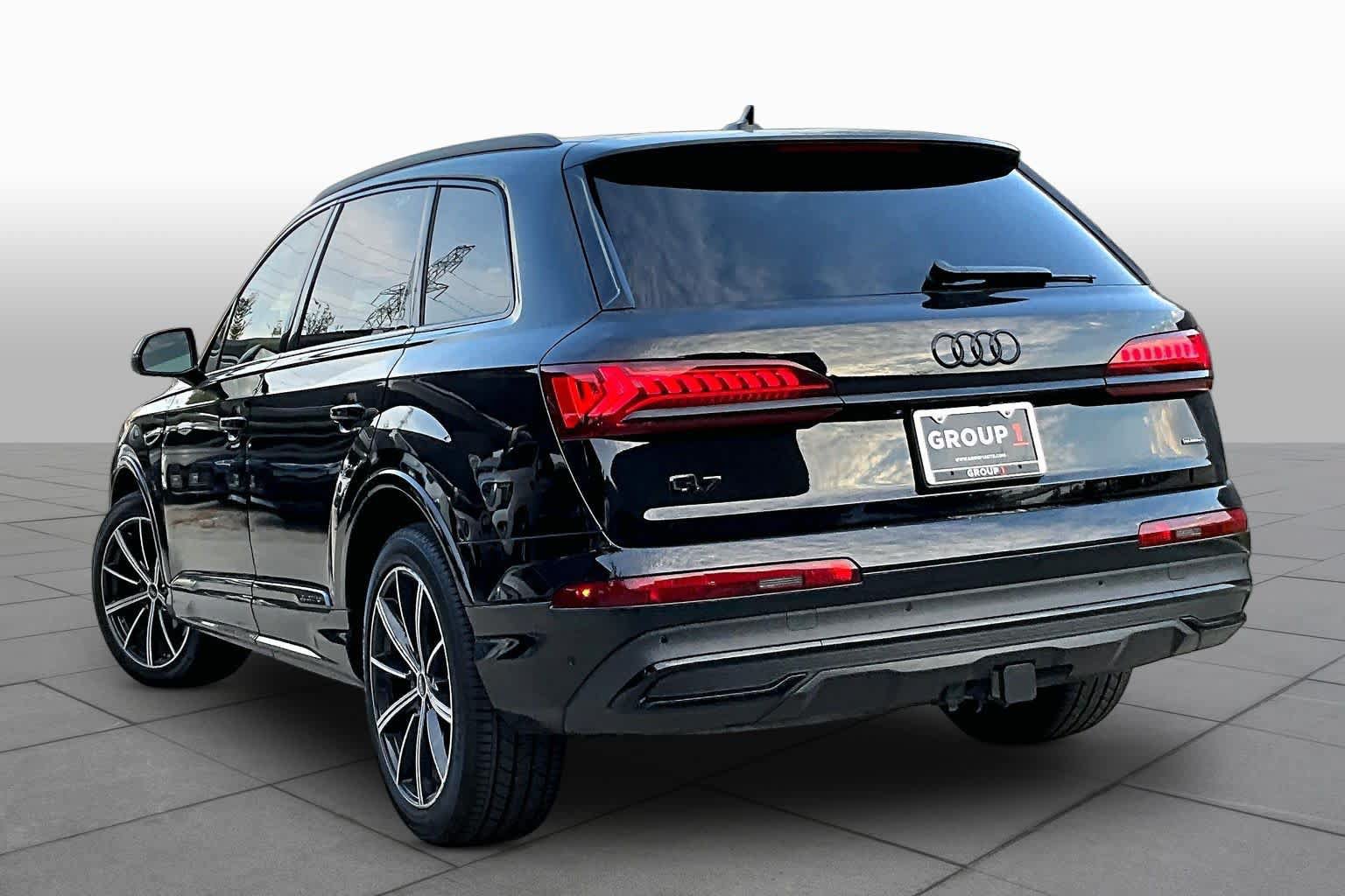 Used 2023 Audi Q7 3.0T Premium Plus w/ Premium Plus Package AWD/4WD image 12